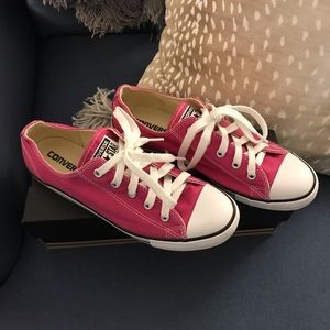 Pink converse 💗